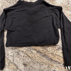 Elegant Black Long Sleeve Crop Top